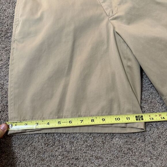Cremieux Definitive Men's Lightweight Twill 9" Inseam Shorts Khaki Chino 33 - Picture 2 of 8